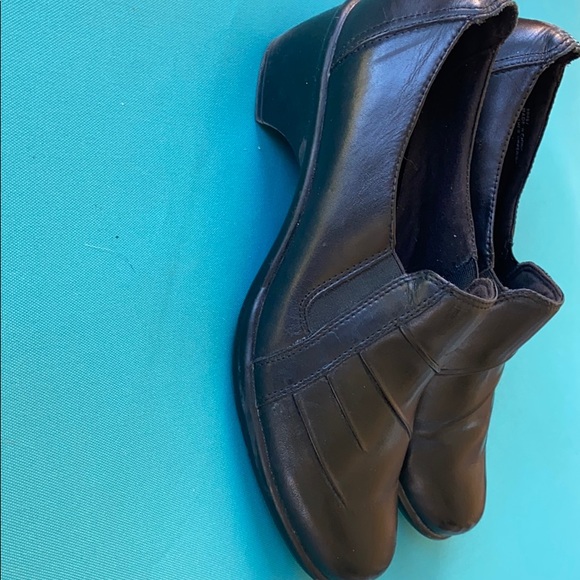 Black leather Clarks shoes size 9 - Picture 4 of 6